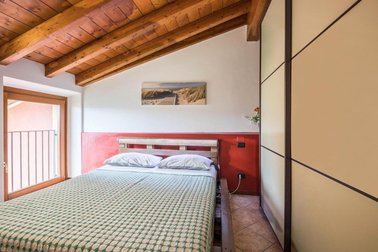 Appartamento Casa Mandello Salò Esterno foto